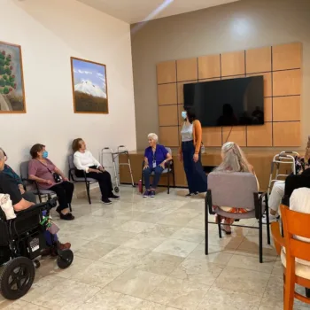 Sala de cine para abuelos